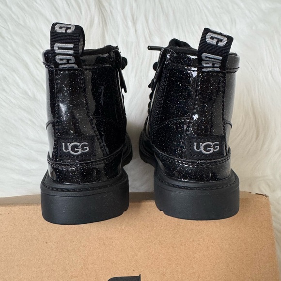 NEW! Ugg Robley Glitter Boots - Picture 5 of 10